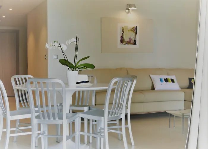 Prázdninový areál Domaine Santa Giulia Palace 4*