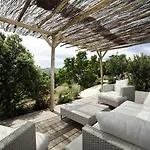 База отдыха Domaine Santa Giulia Palace