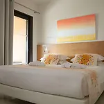 Domaine Santa Giulia Palace База отдыха 4*