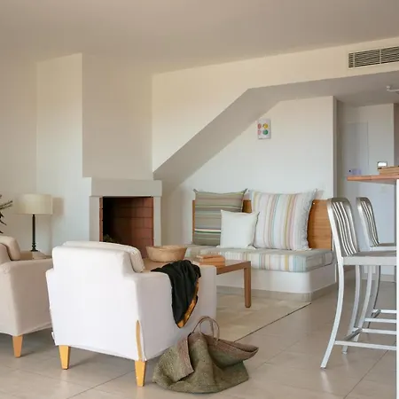 منتزه العطل Domaine Santa Giulia Palace