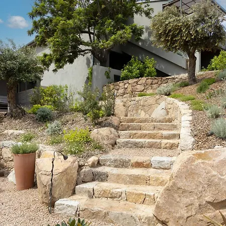 منتزه العطل Domaine Santa Giulia Palace