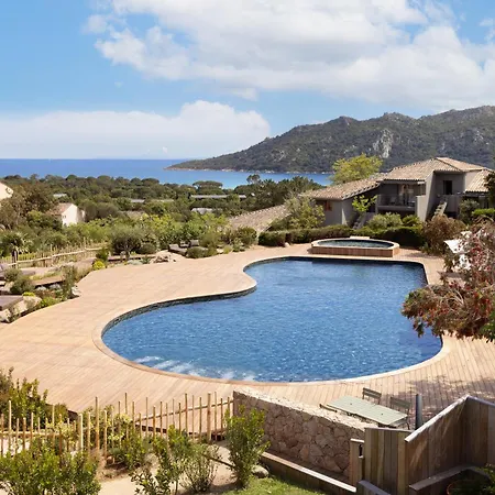 Domaine Santa Giulia Palace بورتو فيكشْيو