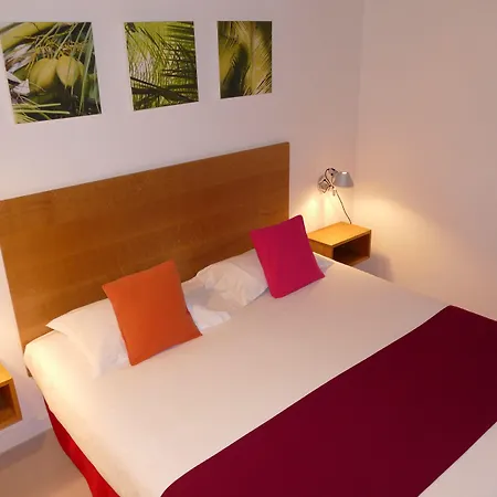 ホリデーパーク Domaine Santa Giulia Palace 4*