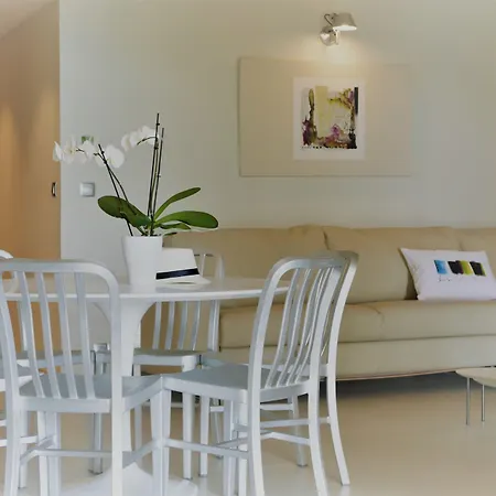 منتزه العطل Domaine Santa Giulia Palace 4*