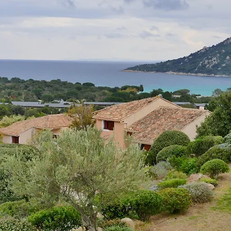 ホリデーパーク Domaine Santa Giulia Palace ポルトヴェッキオ
