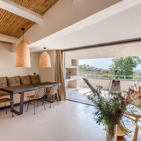 Holiday park Domaine Santa Giulia Palace 4*