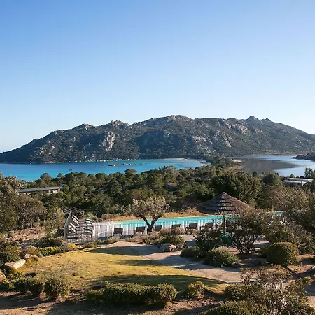 Holiday park Domaine Santa Giulia Palace