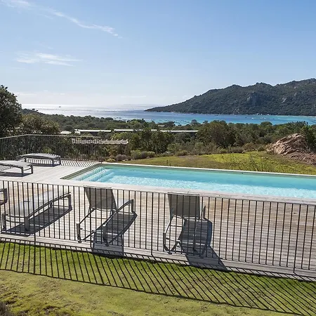 ホリデーパーク Domaine Santa Giulia Palace