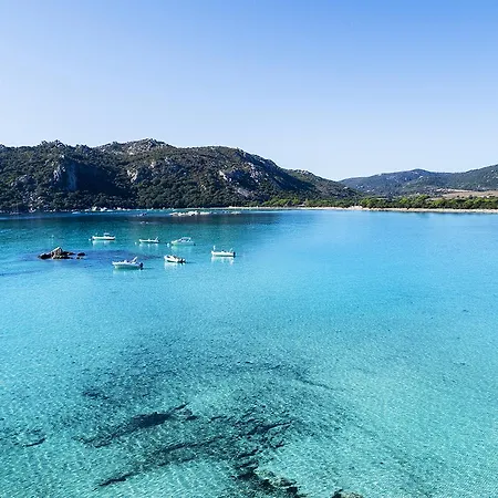 منتزه العطل Domaine Santa Giulia Palace بورتو فيكشْيو