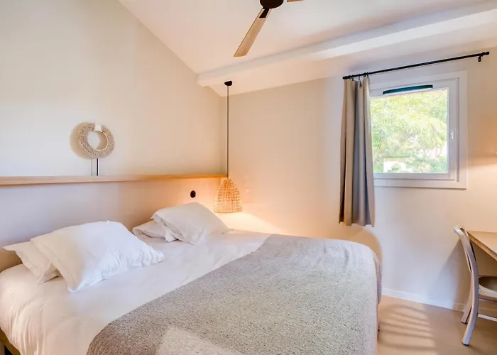 Domaine Santa Giulia Palace Holiday park 4*