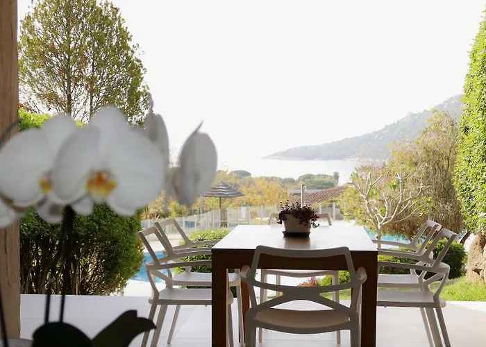 Holiday park Domaine Santa Giulia Palace 4*